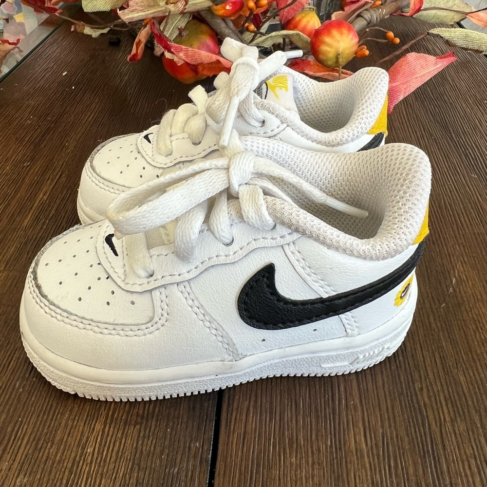 Toddler Nike Air Force 1 LV8 “Have a Nike Day” Shoes - Picture 3 of 9